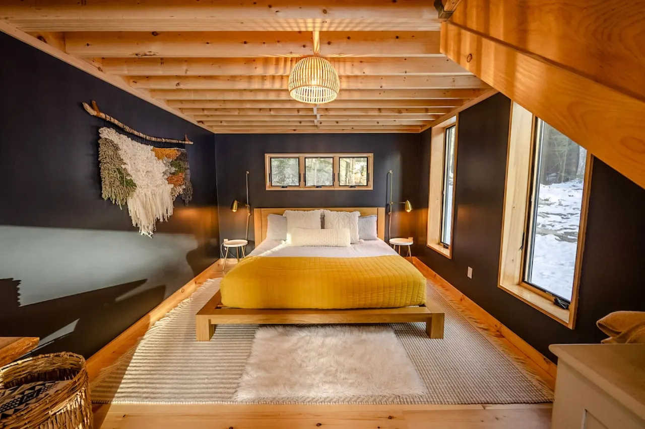Peaceful Cabin With High End Amenities 14