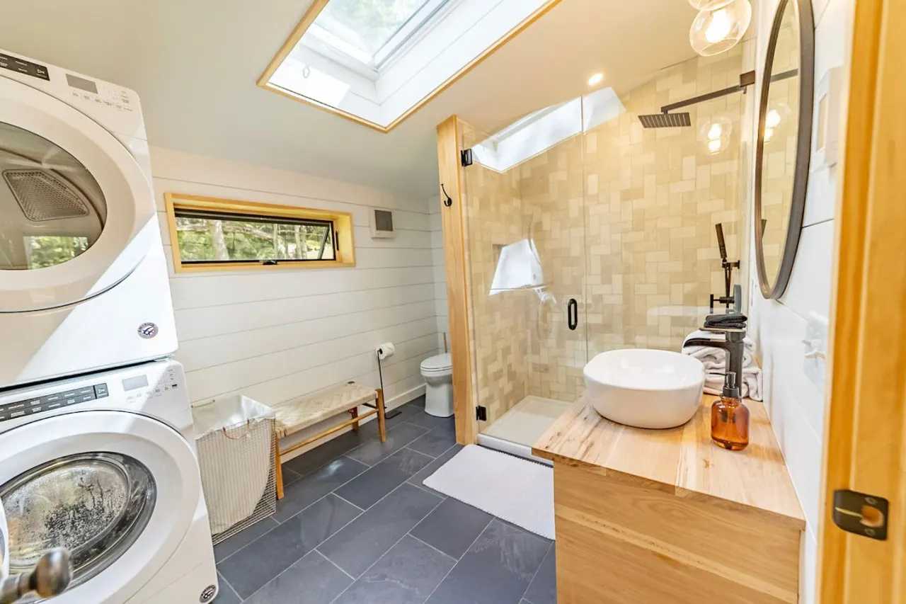 Peaceful Cabin With High End Amenities 20