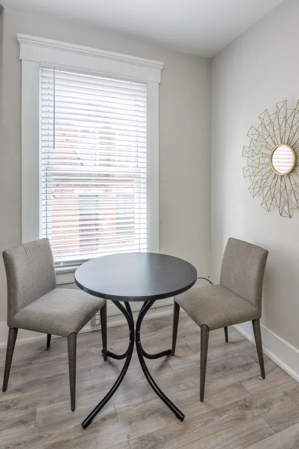 Quiet 1-Bedroom Loft near Entertainment District 19