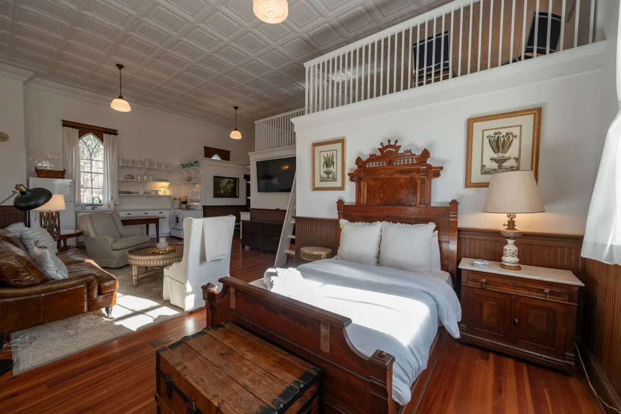 Serene History-Soaked Retreat VA Countryside 12