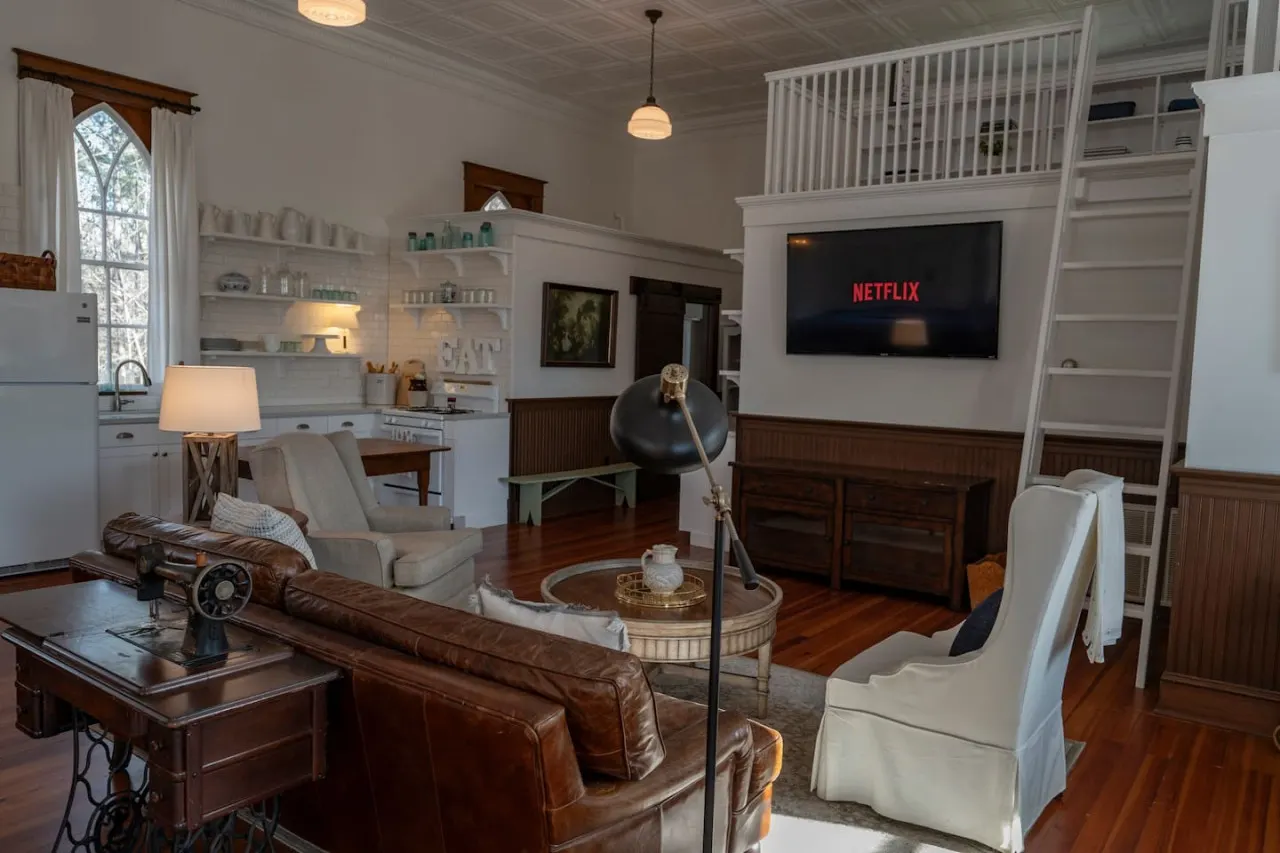 Serene History-Soaked Retreat VA Countryside 7