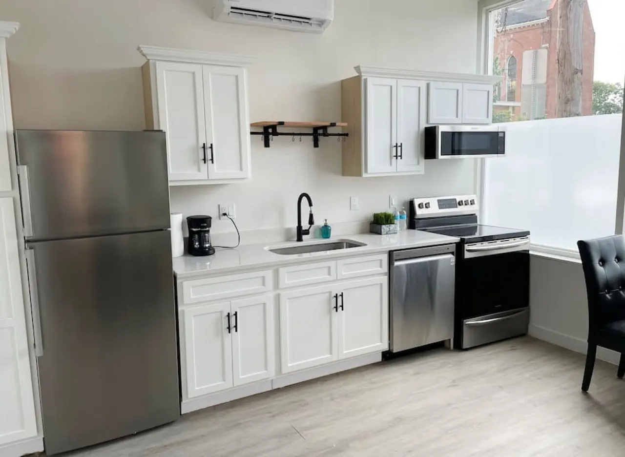 Walk Everywhere from this Stunning Remodel in OTR 7
