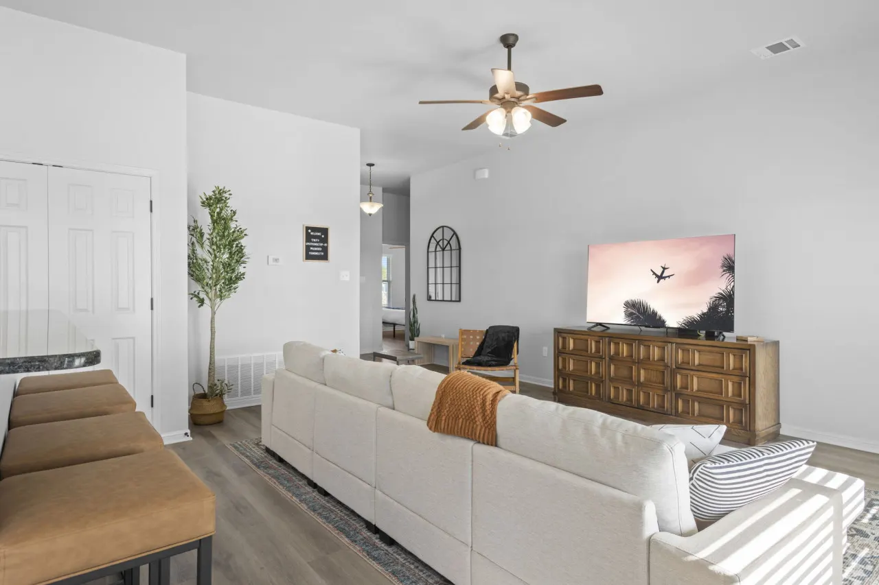 Omega House - Med District 5