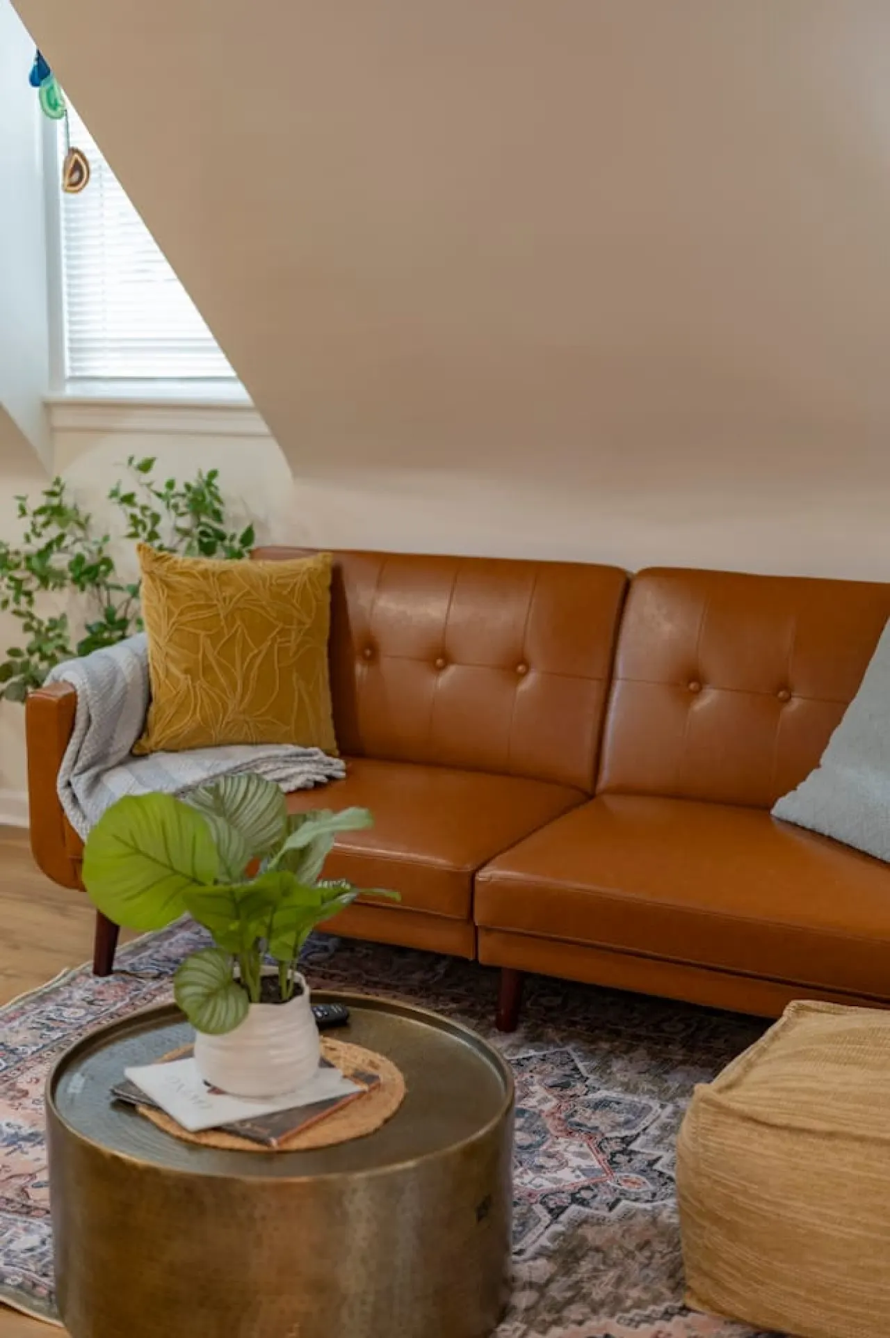 Charming Retreat: *Central* Cozy 1-Bedroom! 12
