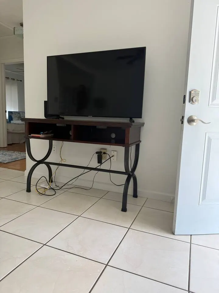 Dual-Home Retreat 5BR 4BA 2 Kitchens 15