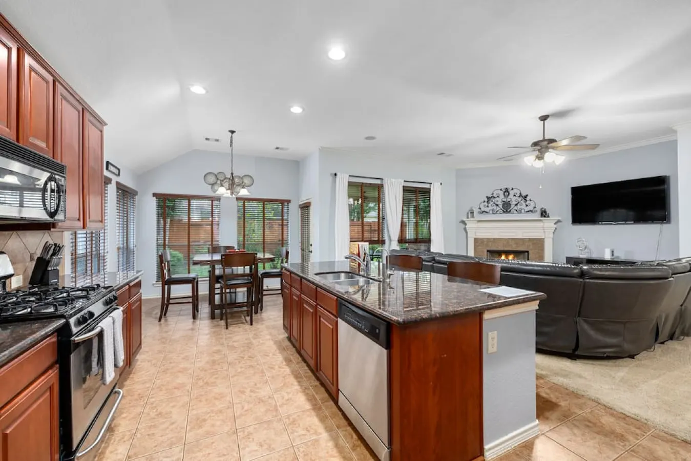 Northwest Houston 4BR Single-Story, Foosball, Fenced Yard 11