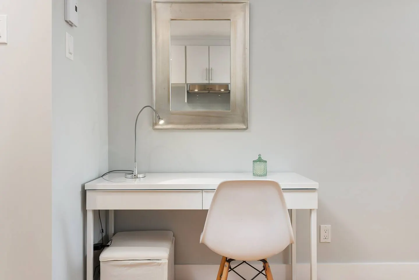 FurnishedMTL - Elegant Sunny Flat in Le Plateau 14