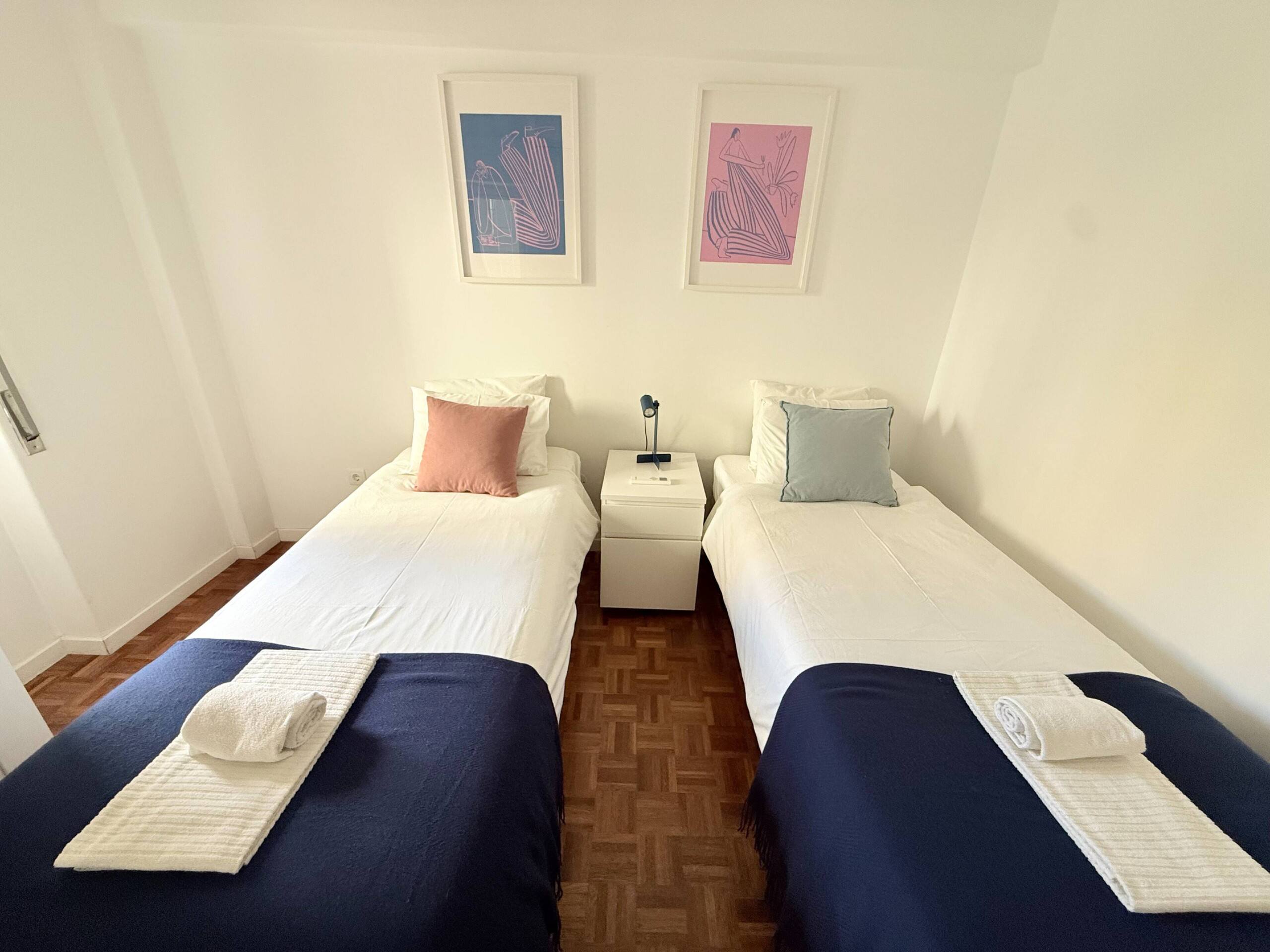 Estoril 2 bedrooms by the Beach 21