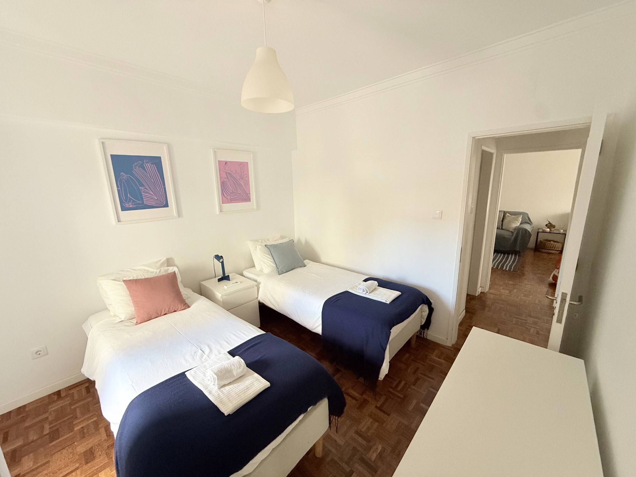 Estoril 2 bedrooms by the Beach 18