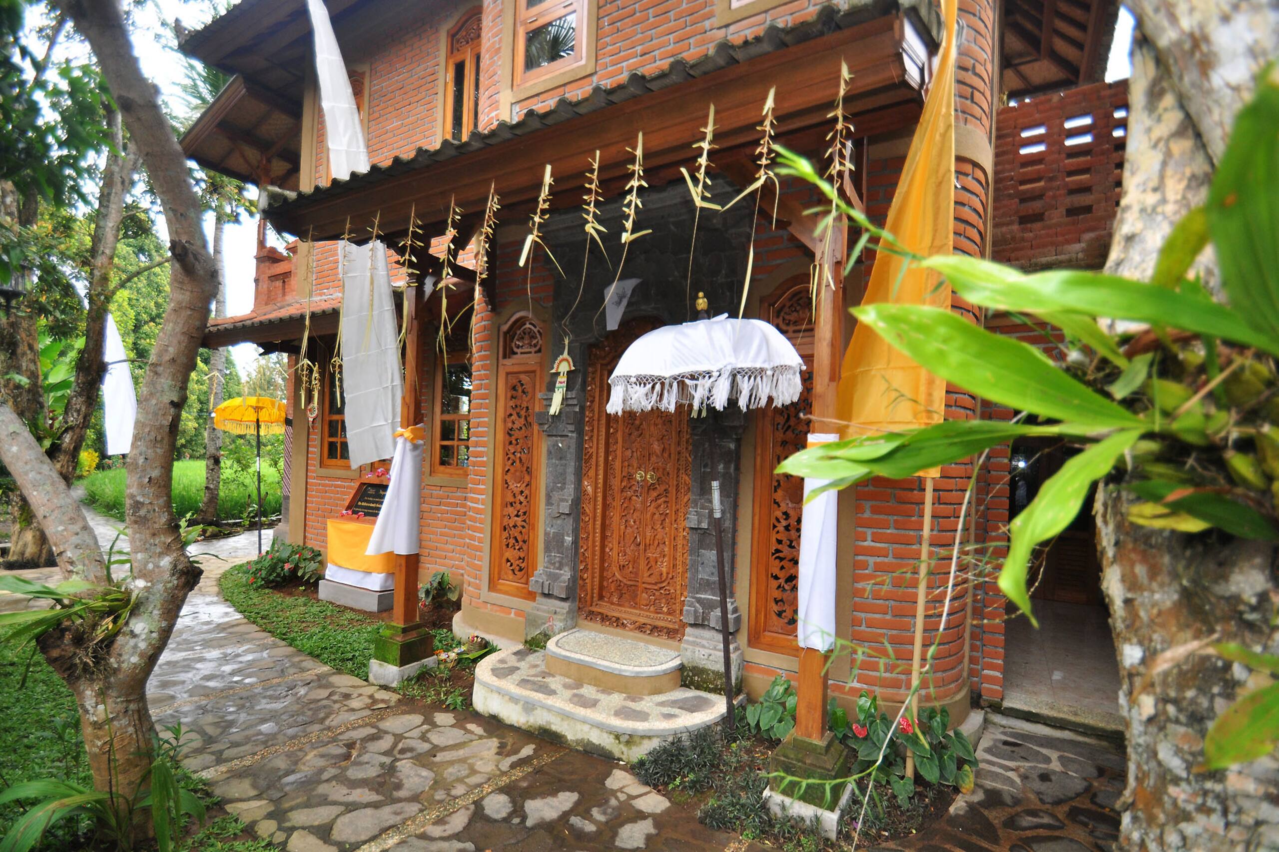 Puri Lumbung Cottages, Economy Room Garden View 29