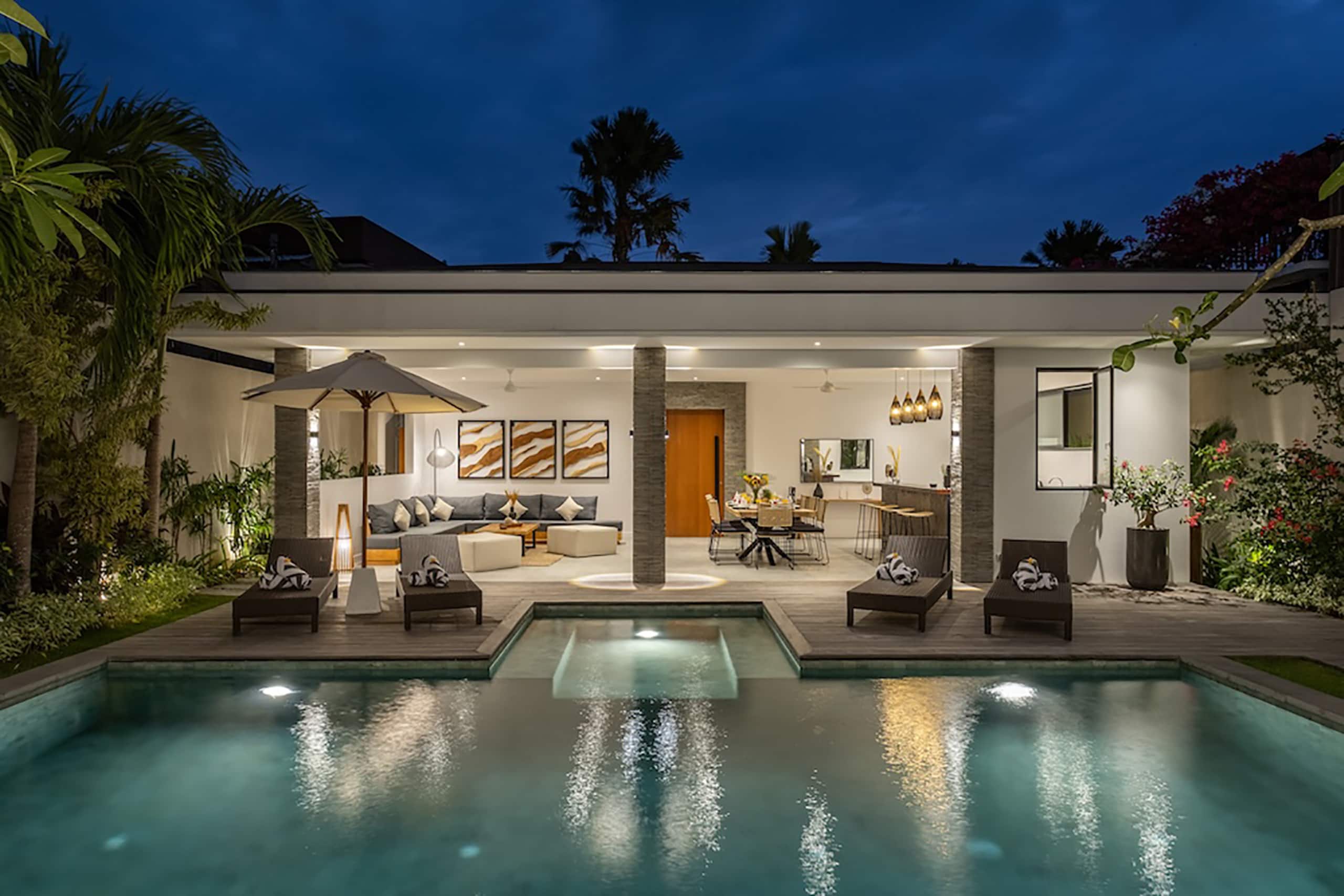 Beach & Finn's Walking Distance | Berawa, Canggu 11