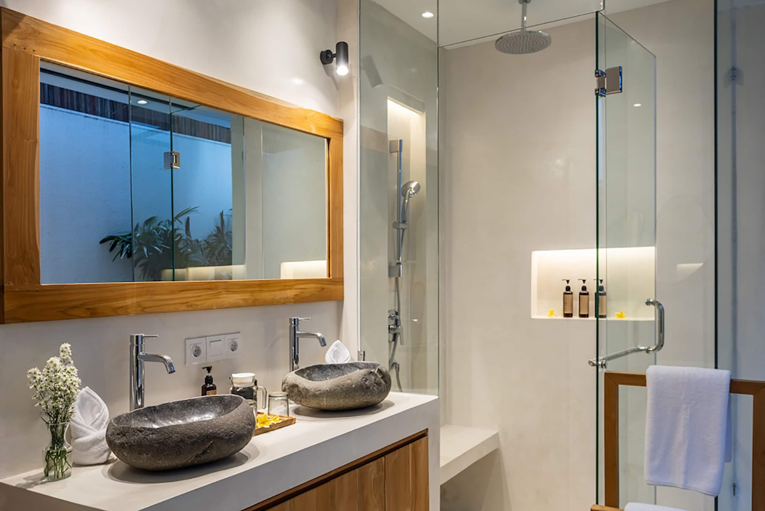 Beach & Finn's Walking Distance | Berawa, Canggu 33