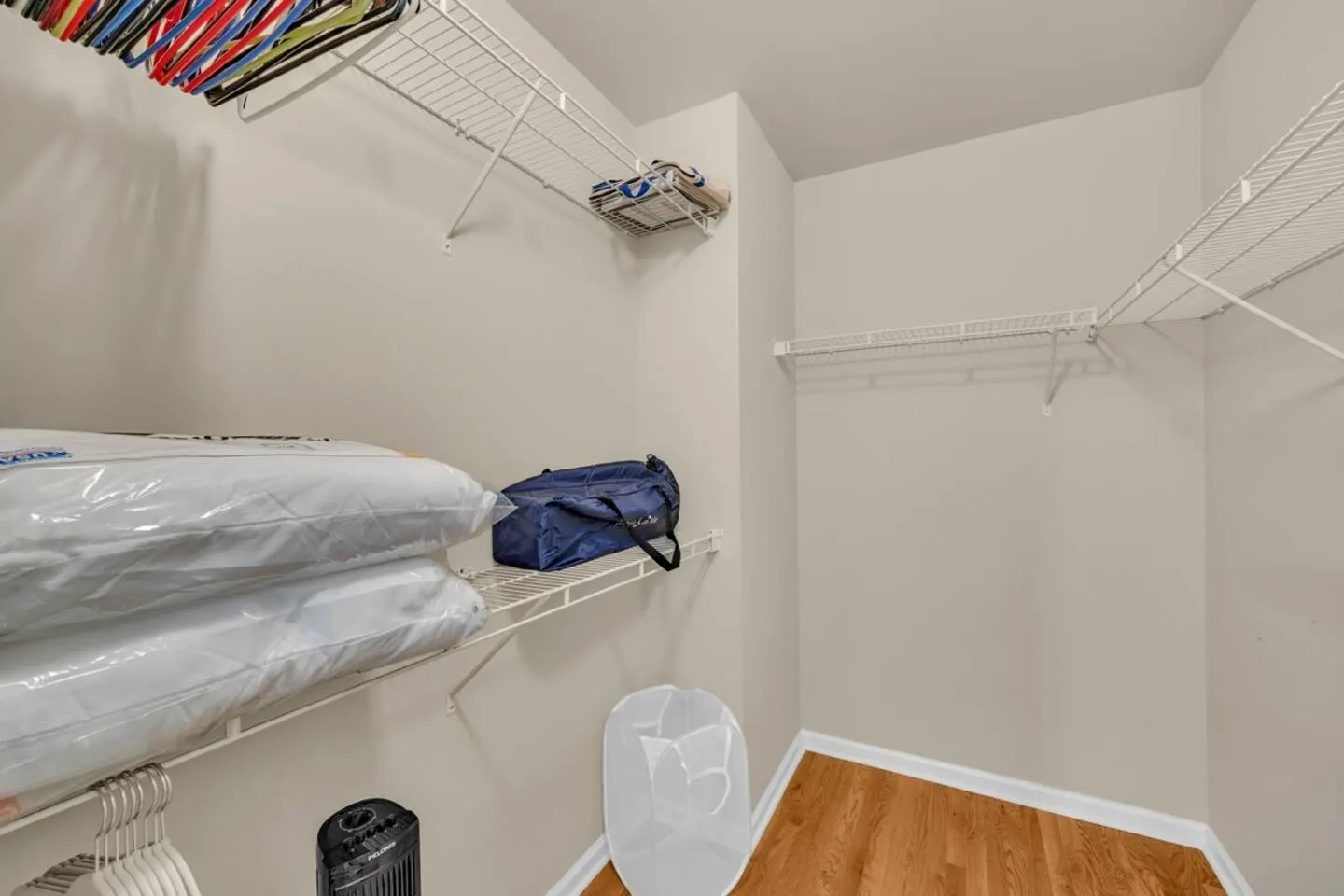 Bright & Spacious 3BR Near Mall of GA 14