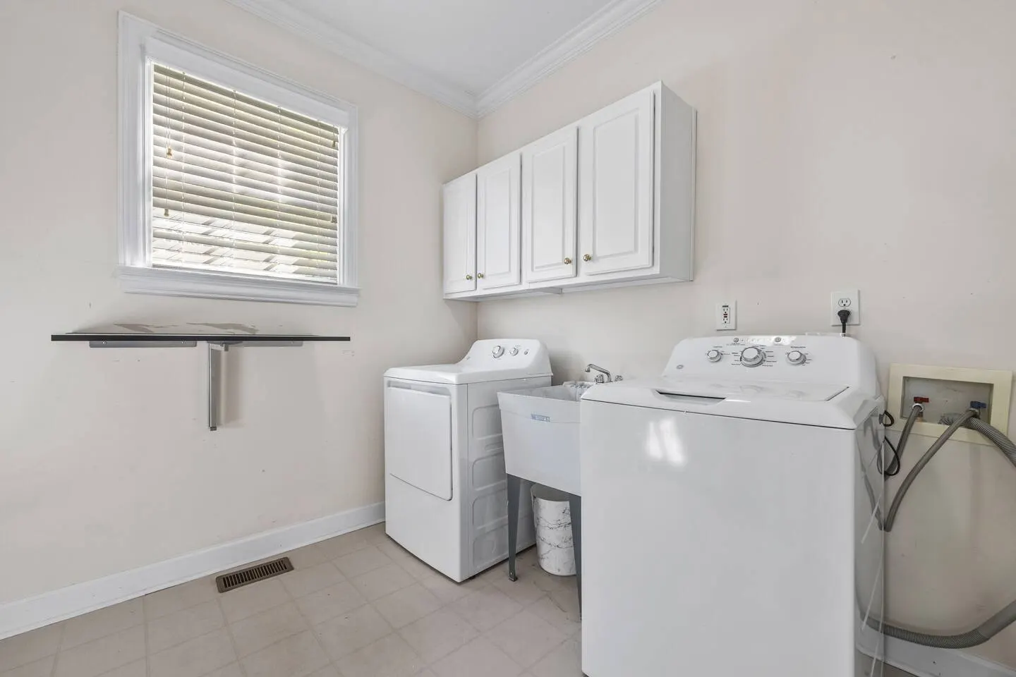 Family-friendly Ellenwood Home near Panola Mtn 13
