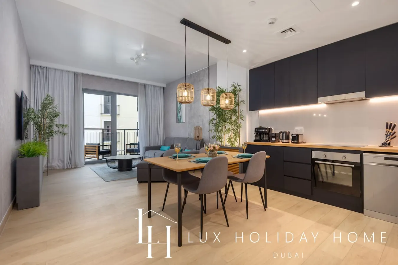 LUX The La Mer Beach Suite 5 1