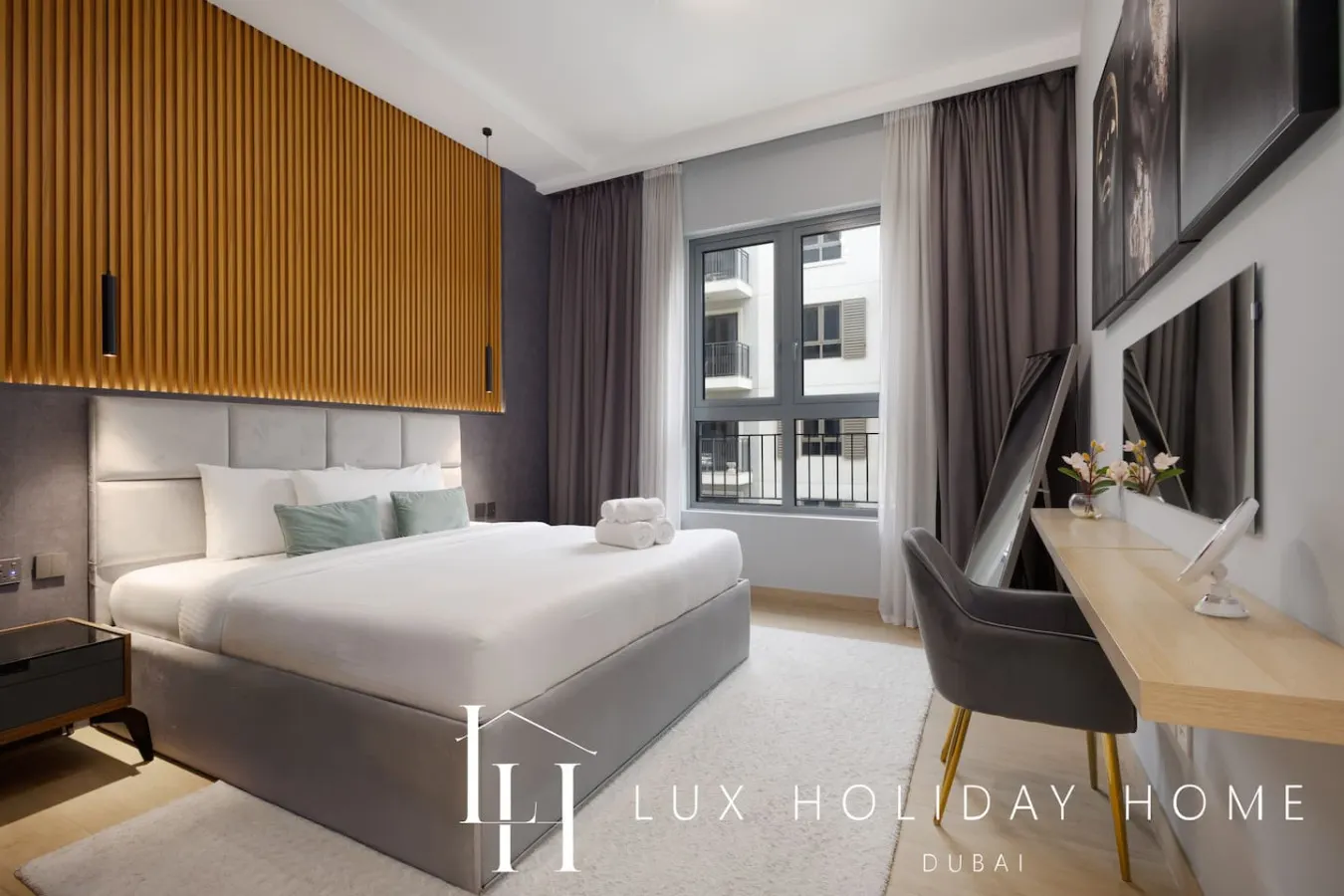 LUX The La Mer Beach Suite 5 2