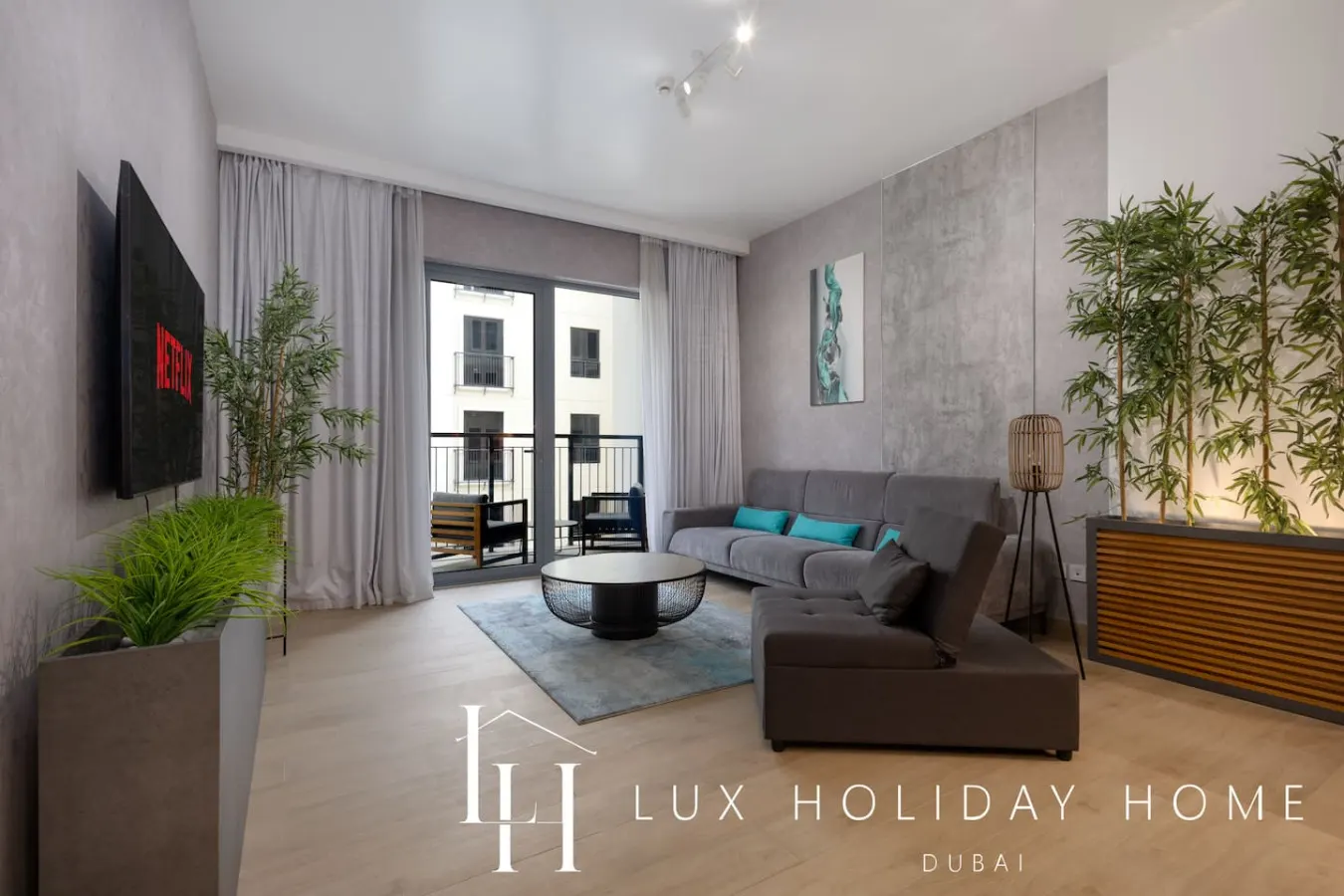LUX The La Mer Beach Suite 5 9
