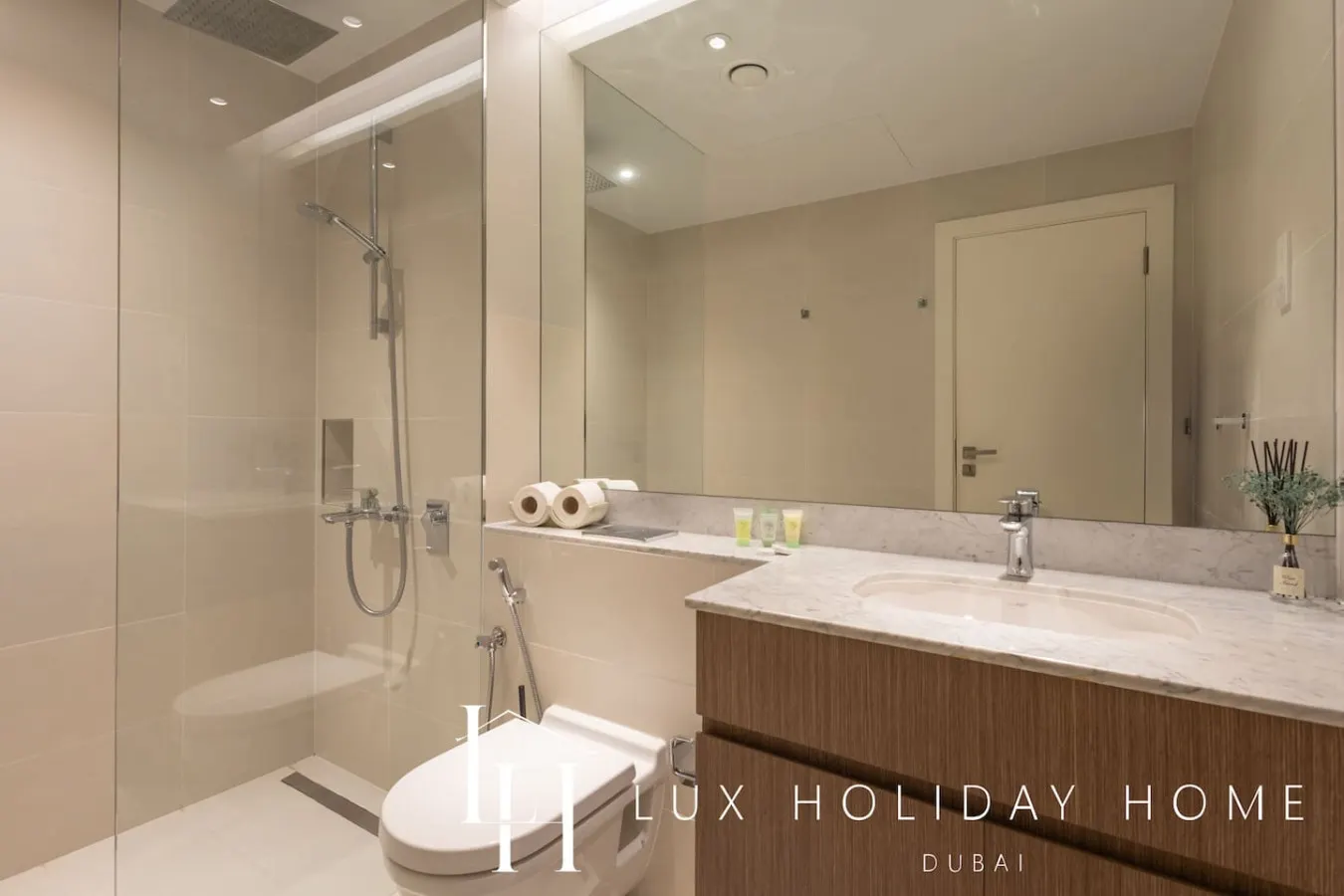 LUX The La Mer Beach Suite 5 16