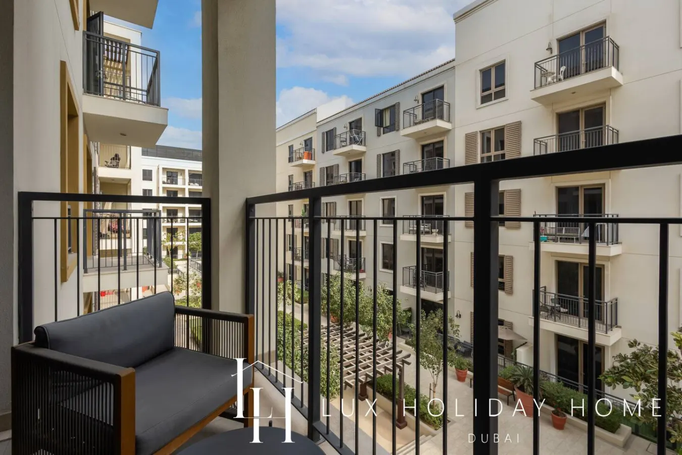 LUX The La Mer Beach Suite 5 8