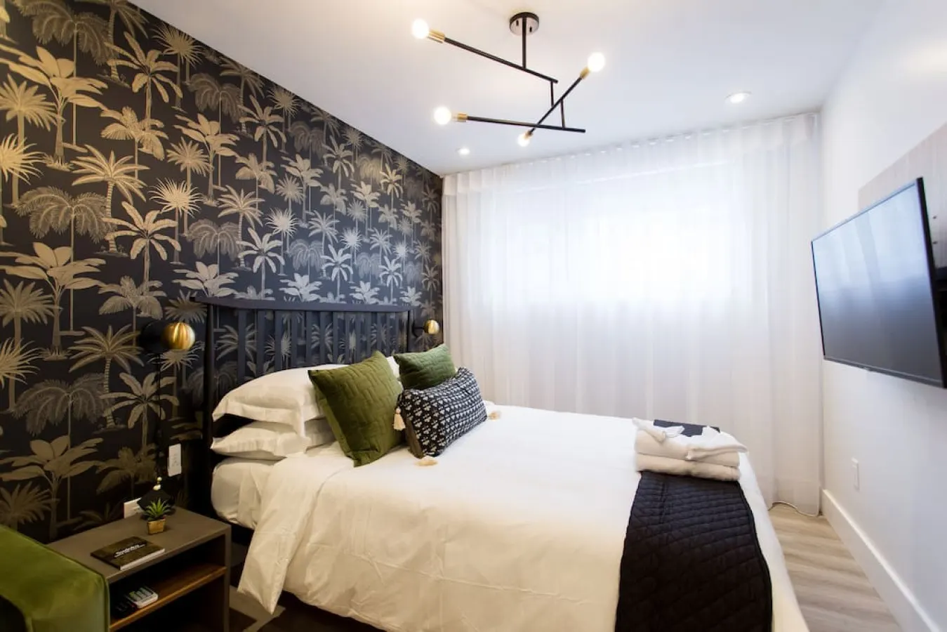 Little Italy - Palms Little Italy Mini Studio with full bath - Unit 103 2