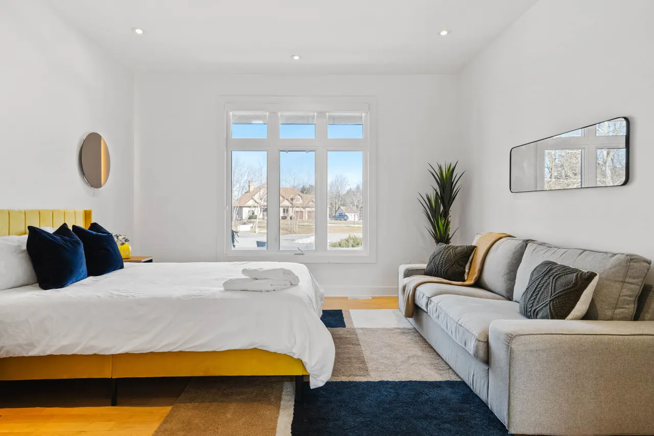 Ottawa's Finest Mansion Game Room Monthly Stays 7