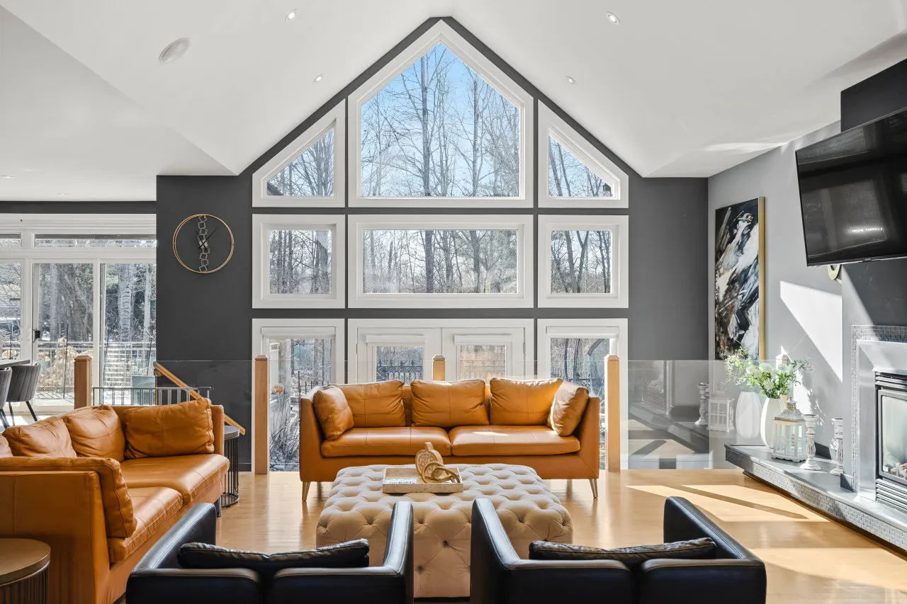 Ottawa's Finest Mansion Game Room Monthly Stays 8