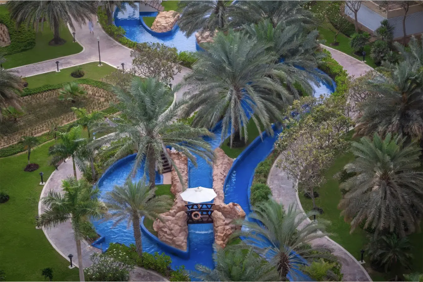 Palm Home next to Nakheel Mall w/ Private Beach 9