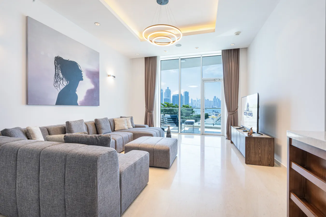 Palm Home next to Nakheel Mall w/ Private Beach 11