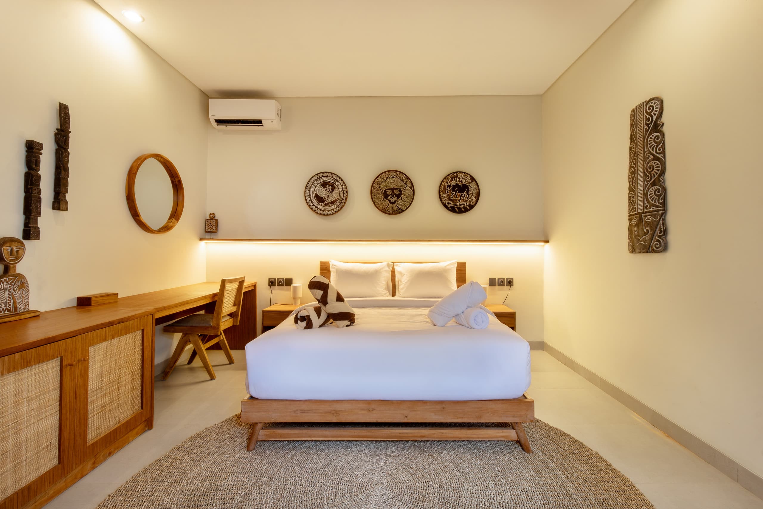 Luxury 2 Bedroom Private Pool Villas 11
