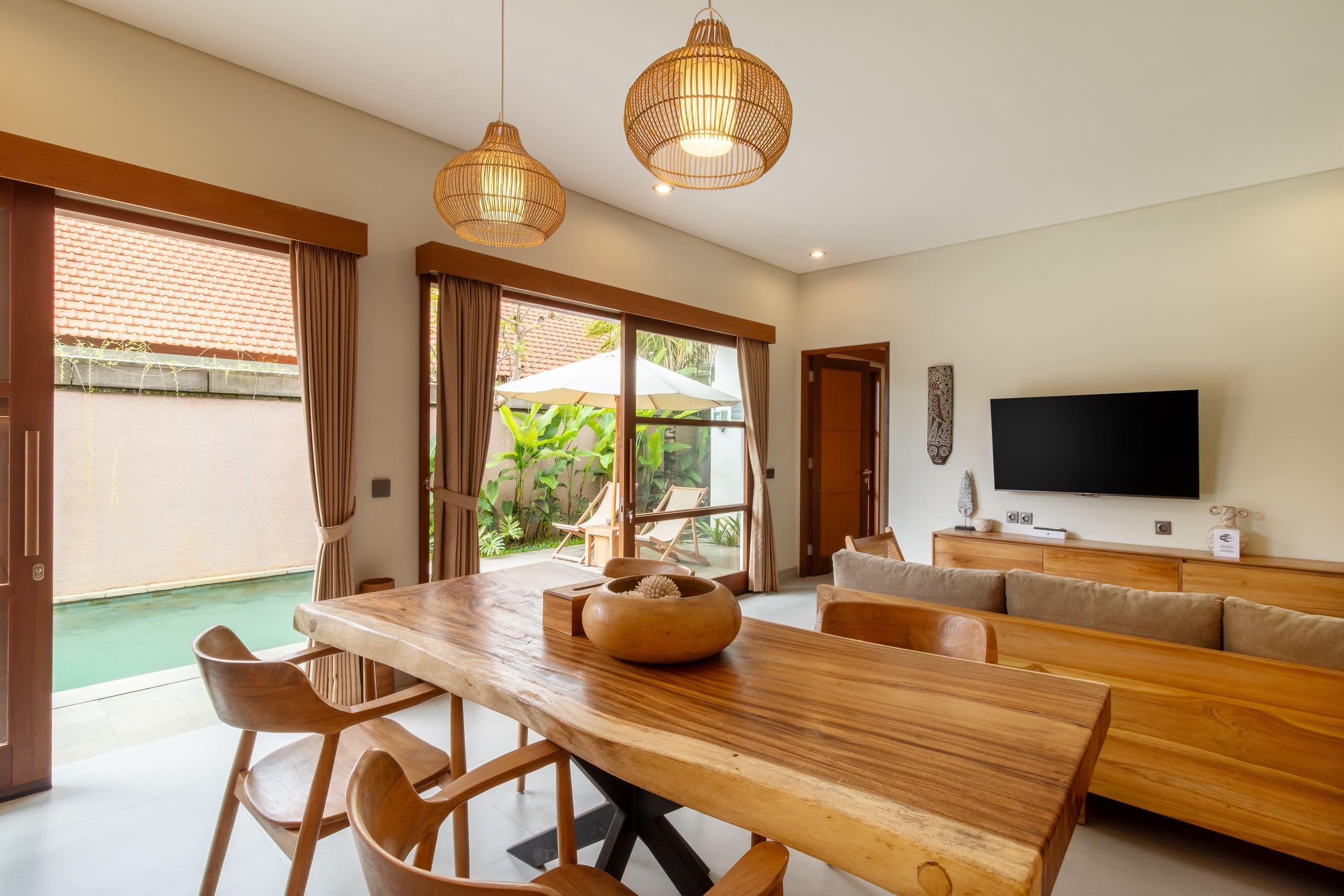 Luxury 2 Bedroom Private Pool Villas 3