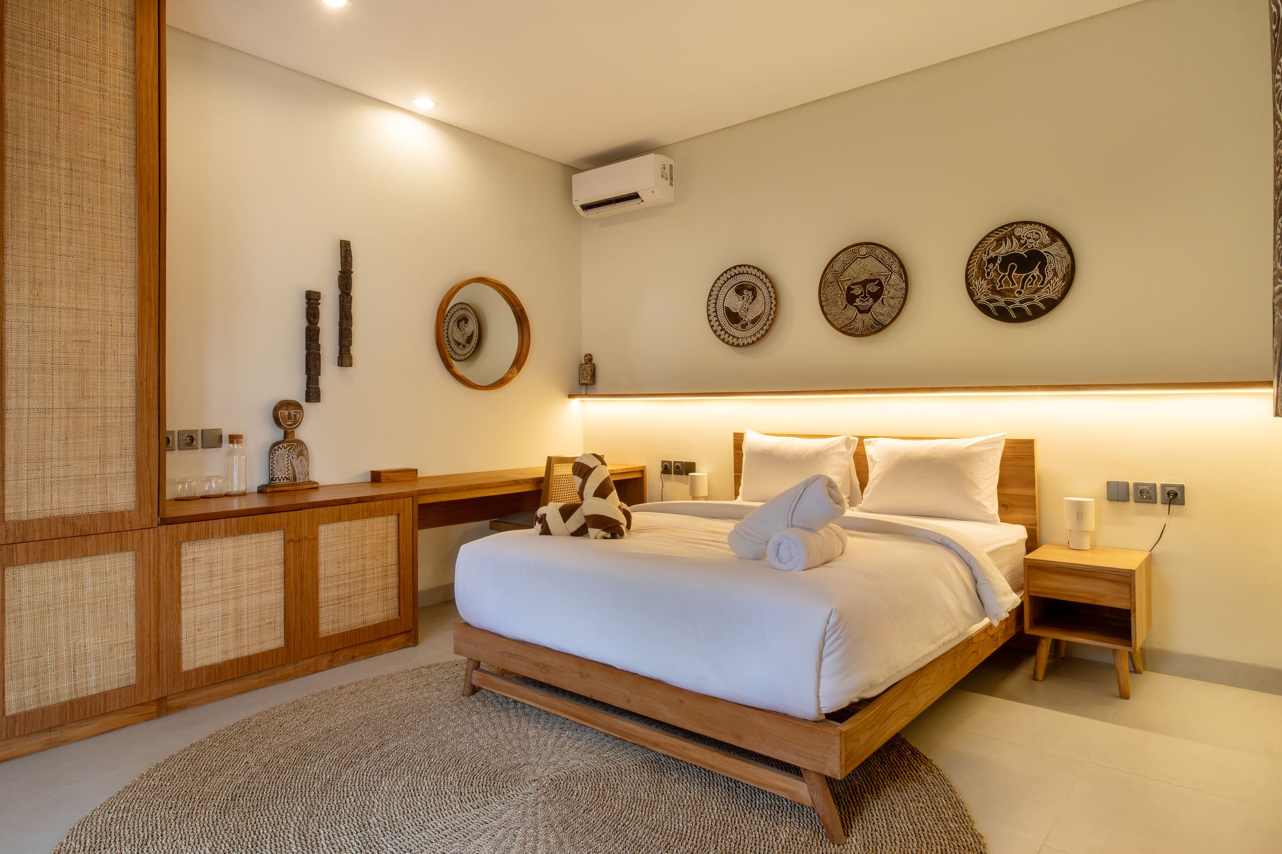 Luxury 2 Bedroom Private Pool Villas 13