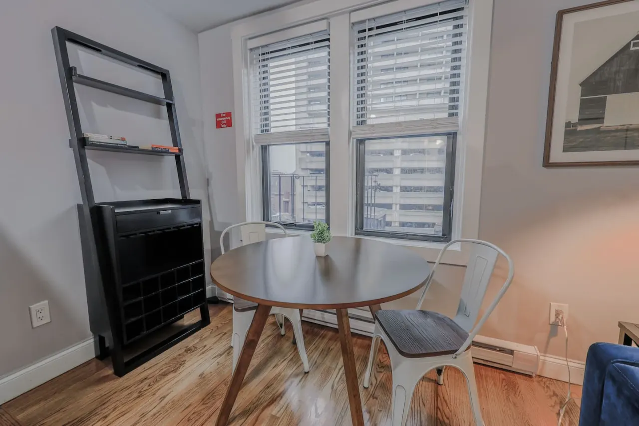 Theater District Cozy 1 BR! 4