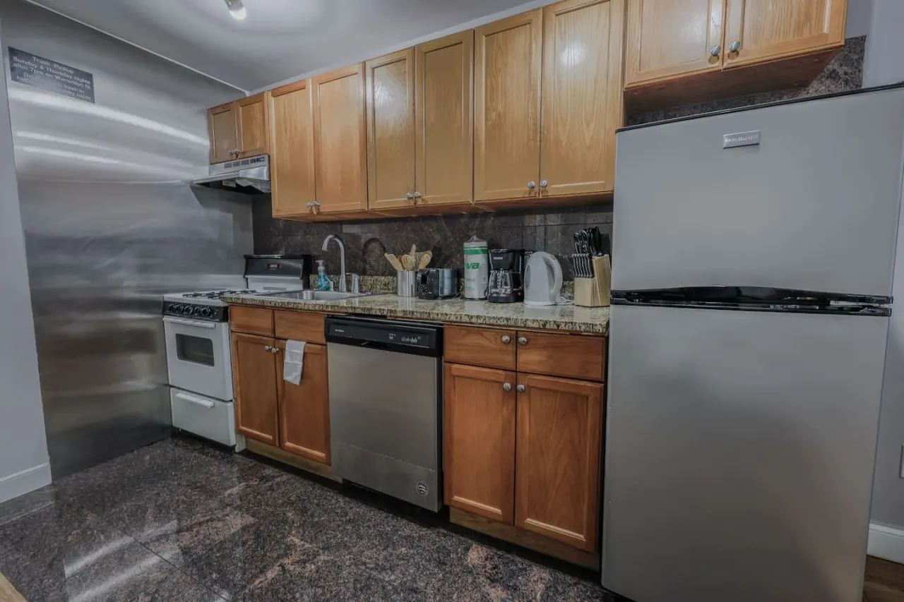 Theater District Cozy 1 BR! 6