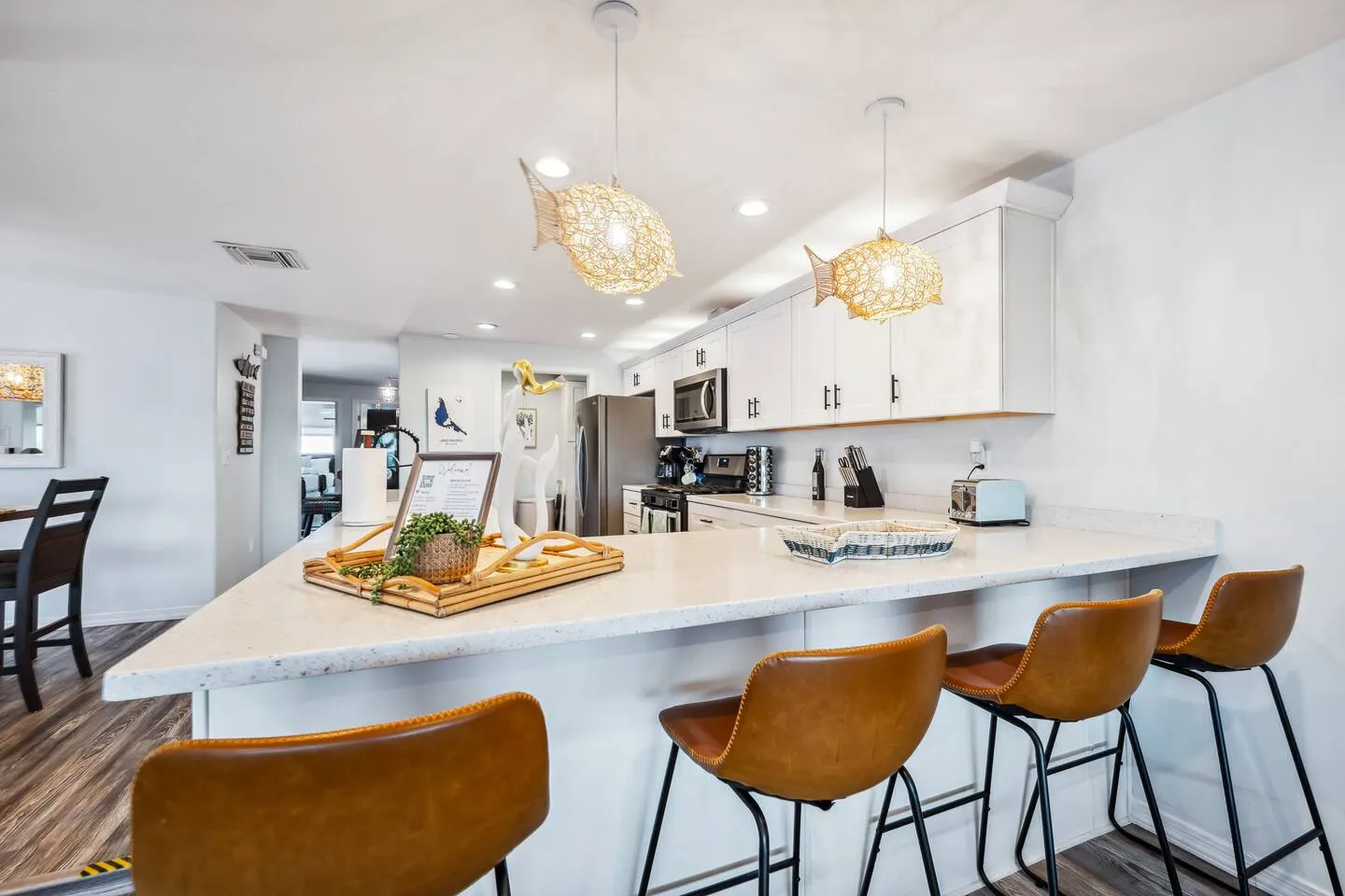 Waterfront Views Close to Windsor Sleeps 12 11