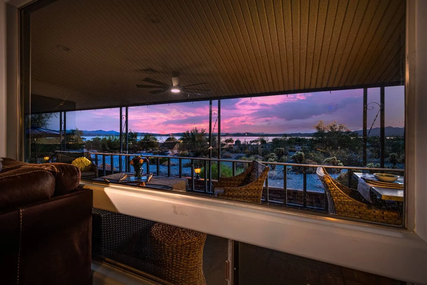 Waterfront Views | Close to Windsor | Sleeps 12 — photo 5