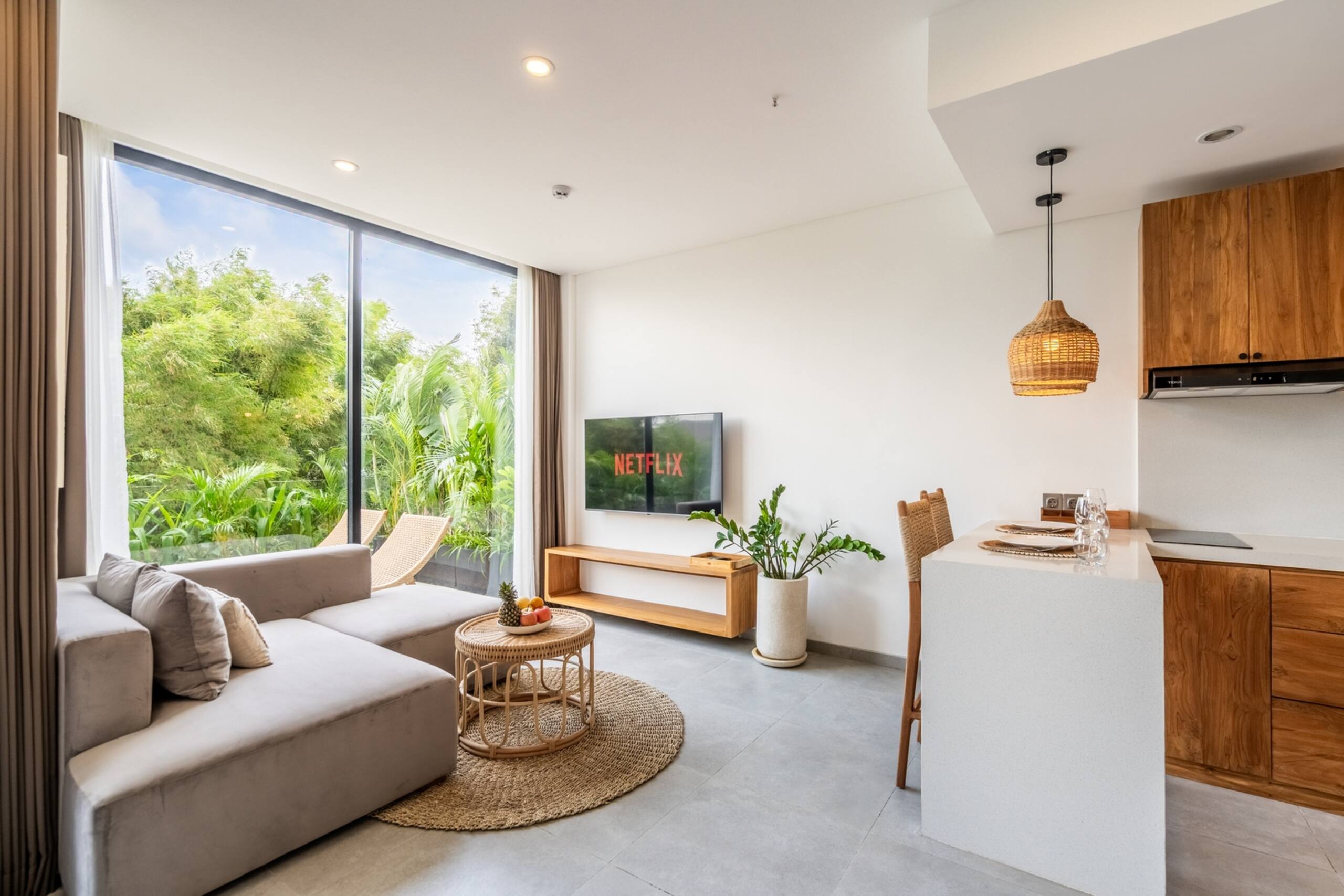 Luxe 1BR Canggu Suite | Near Beach, Rooftop Gym 9