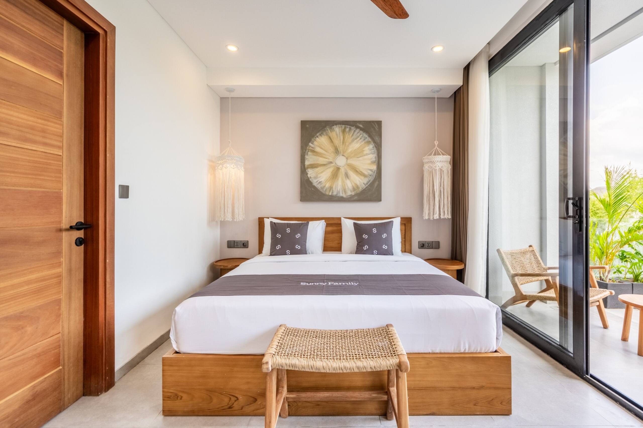 Luxe 1BR Canggu Suite | Near Beach, Rooftop Gym — photo 3