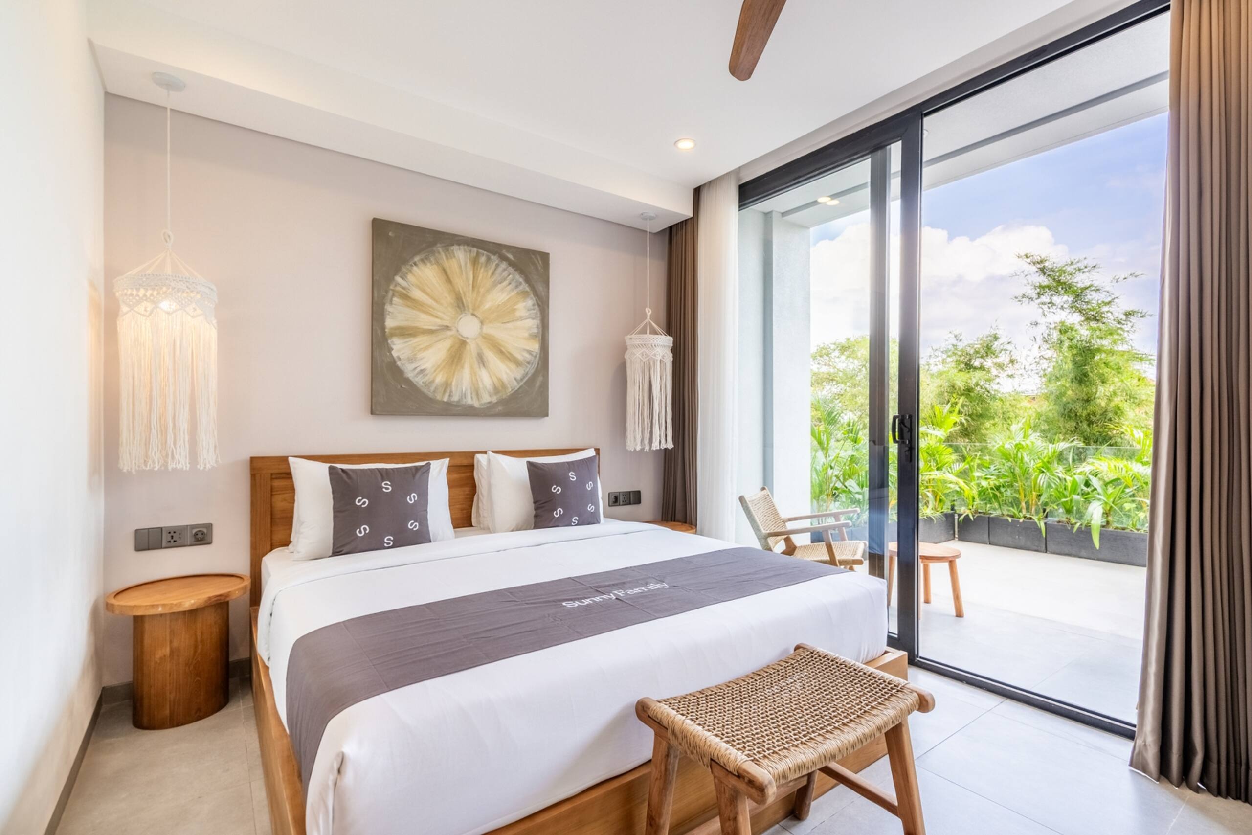 Luxe 1BR Canggu Suite | Near Beach, Rooftop Gym 19