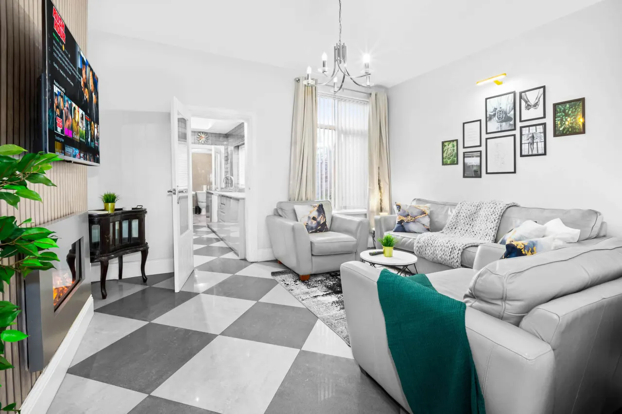 Stylish Edgbaston 4 Bedroom Townhouse - Terrace - Parking 13