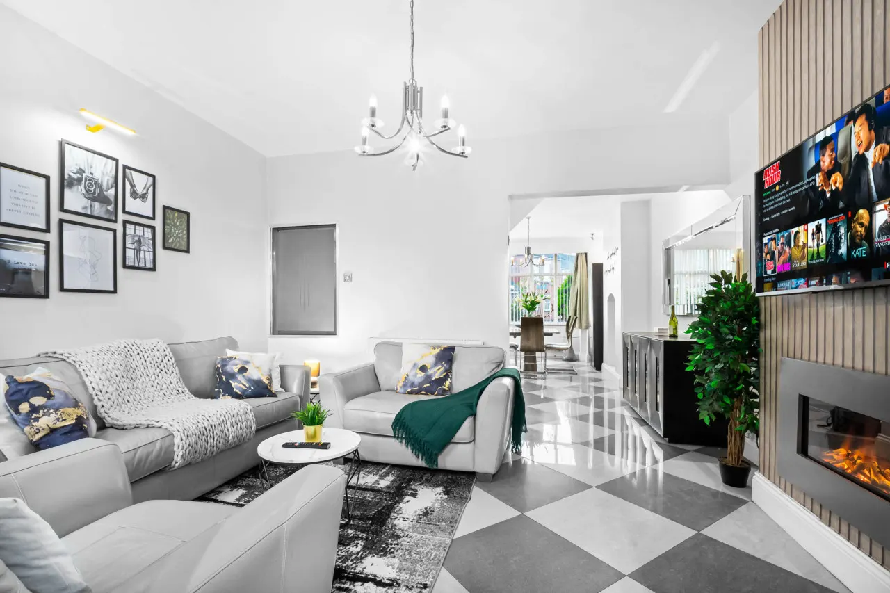 Stylish Edgbaston 4 Bedroom Townhouse - Terrace - Parking 14
