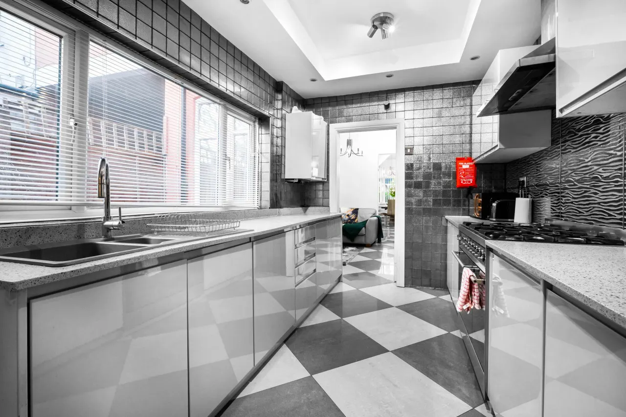 Stylish Edgbaston 4 Bedroom Townhouse - Terrace - Parking — photo 5