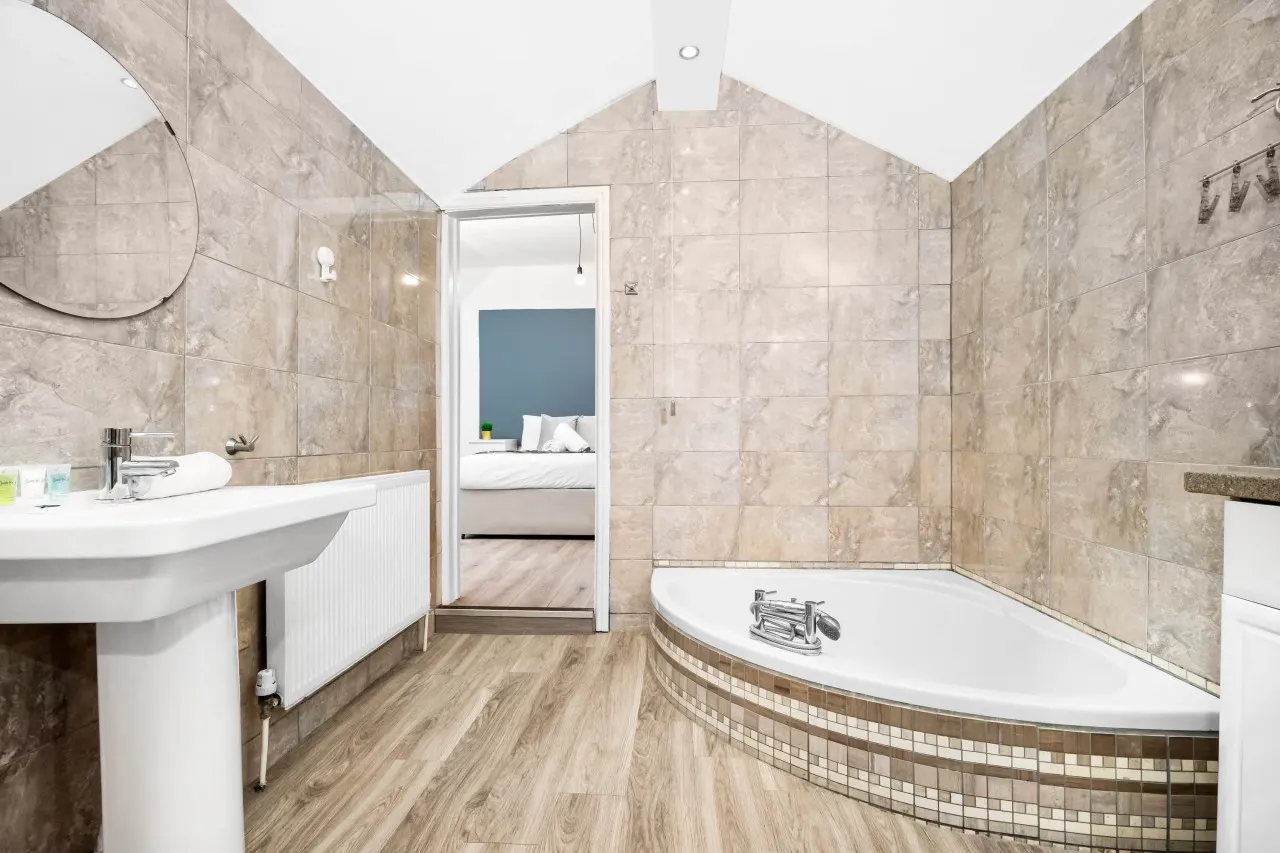 Stylish Edgbaston 4 Bedroom Townhouse - Terrace - Parking 6