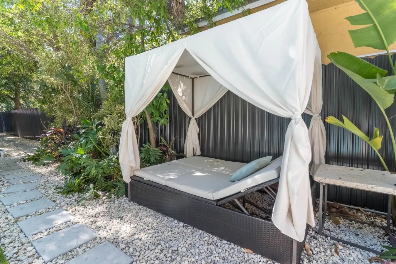 Luxury Miami Oasis Heated Pool & BBQ w/ Guesthouse 19