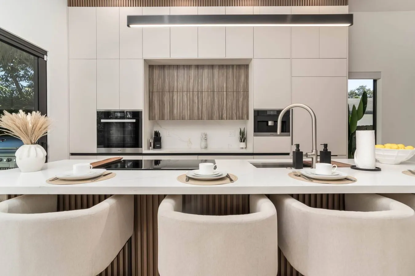 Luxury Miami Oasis Heated Pool & BBQ w/ Guesthouse 8