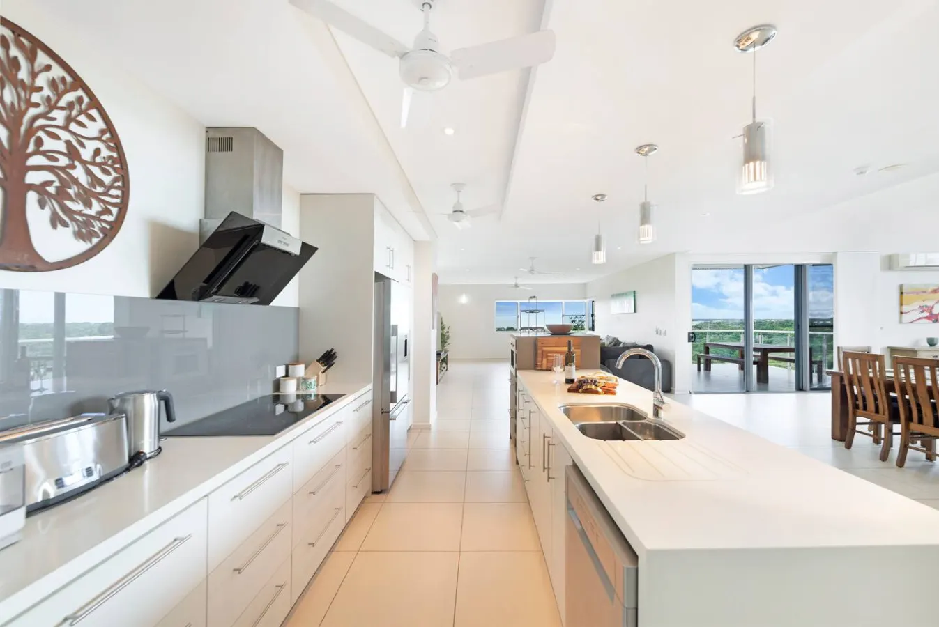 Zen Ocean View Ph ~Spacious Living~ Pool~ Parking 12