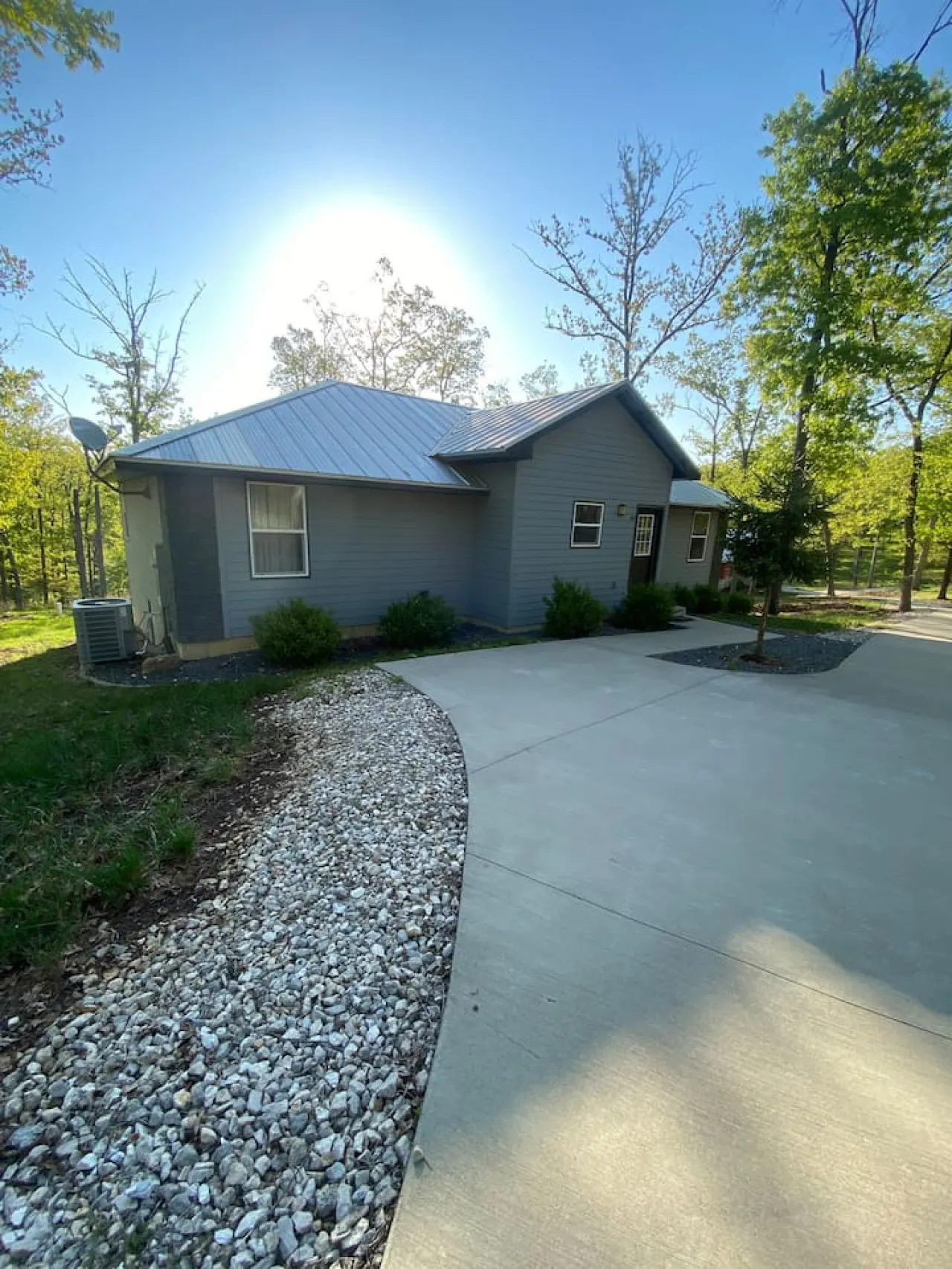 Grey Cabin Sleep 16- free VIP! 11