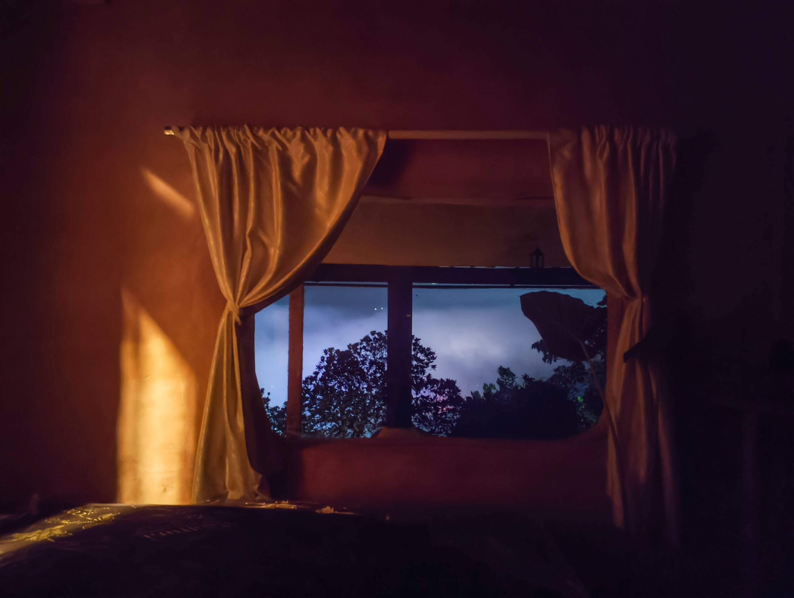 Parijatham Mudhouse | Valley Views and Firepit