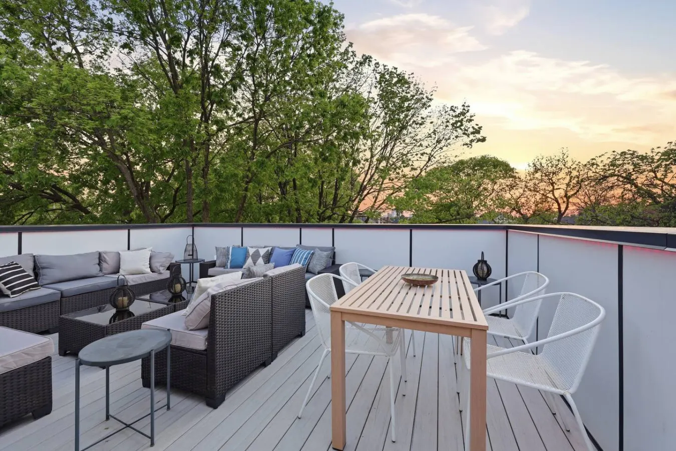 Linwood House Rooftop, Hot Tub, Sleeps 15 17