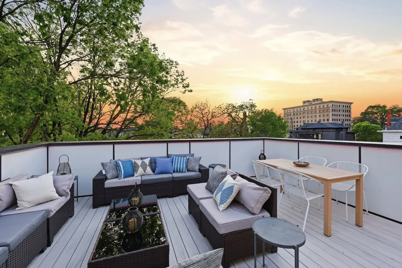 Linwood House Rooftop, Hot Tub, Sleeps 15 20