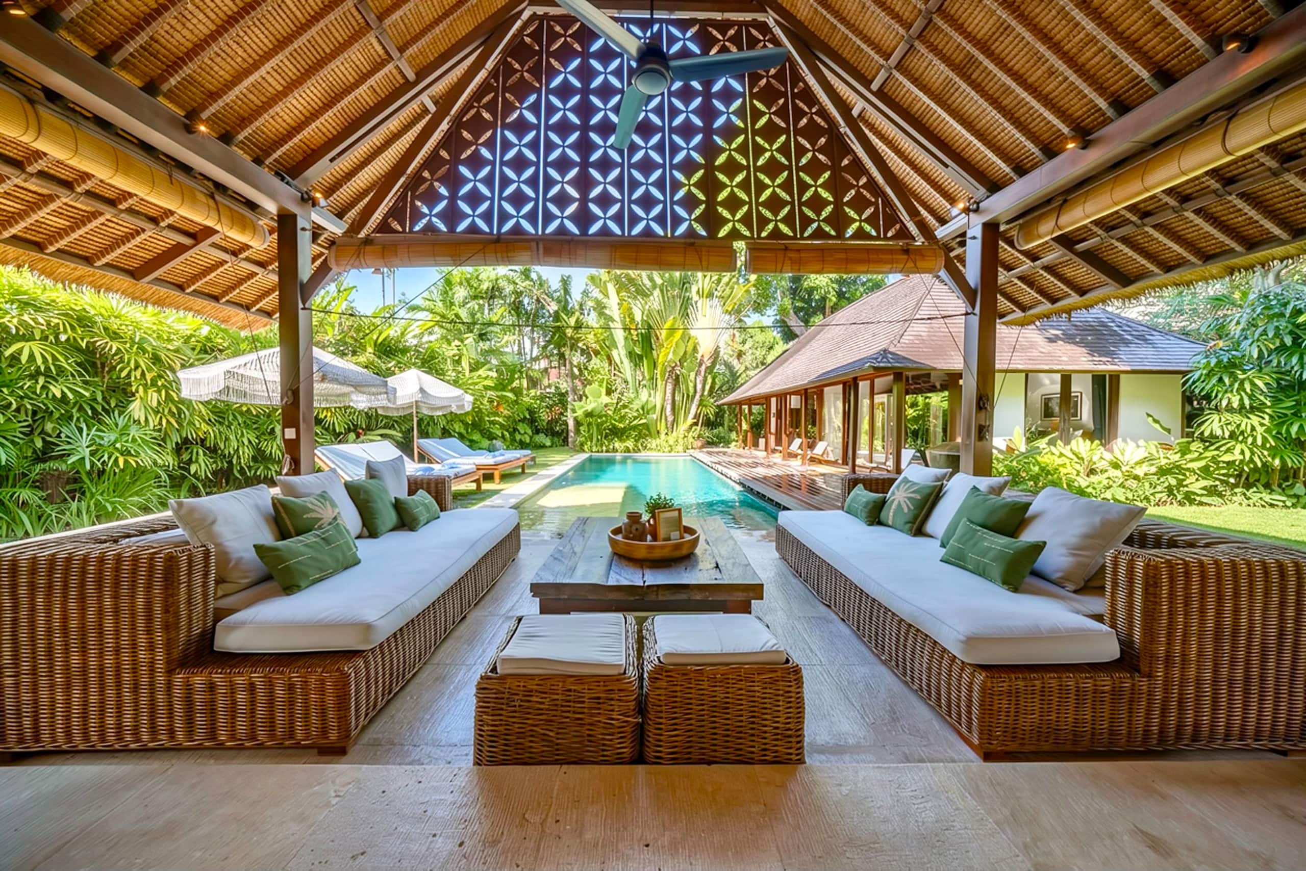 Balinese Villa · 16m Pool · Gardens · 5 Min Beach